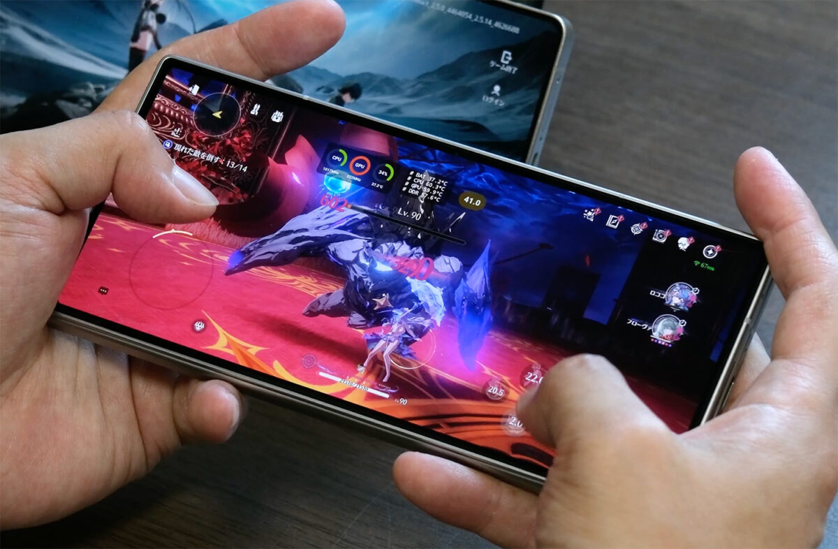 Galaxy Z Fold7 閉じてゲームを楽しむ