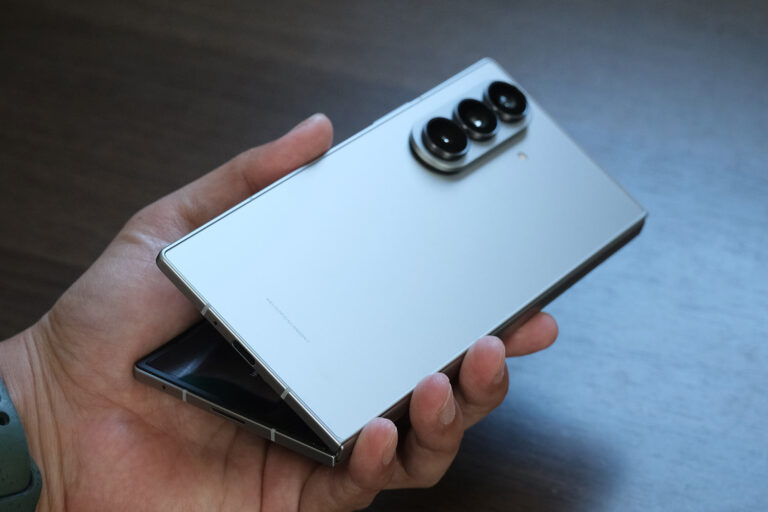 Galaxy Z Fold7 薄さ