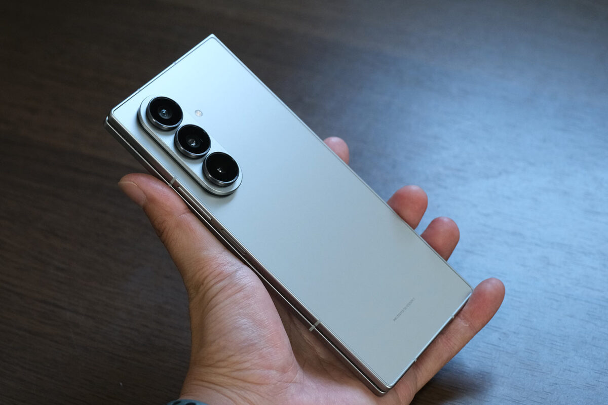 Galaxy Z Fold7 背面パネル