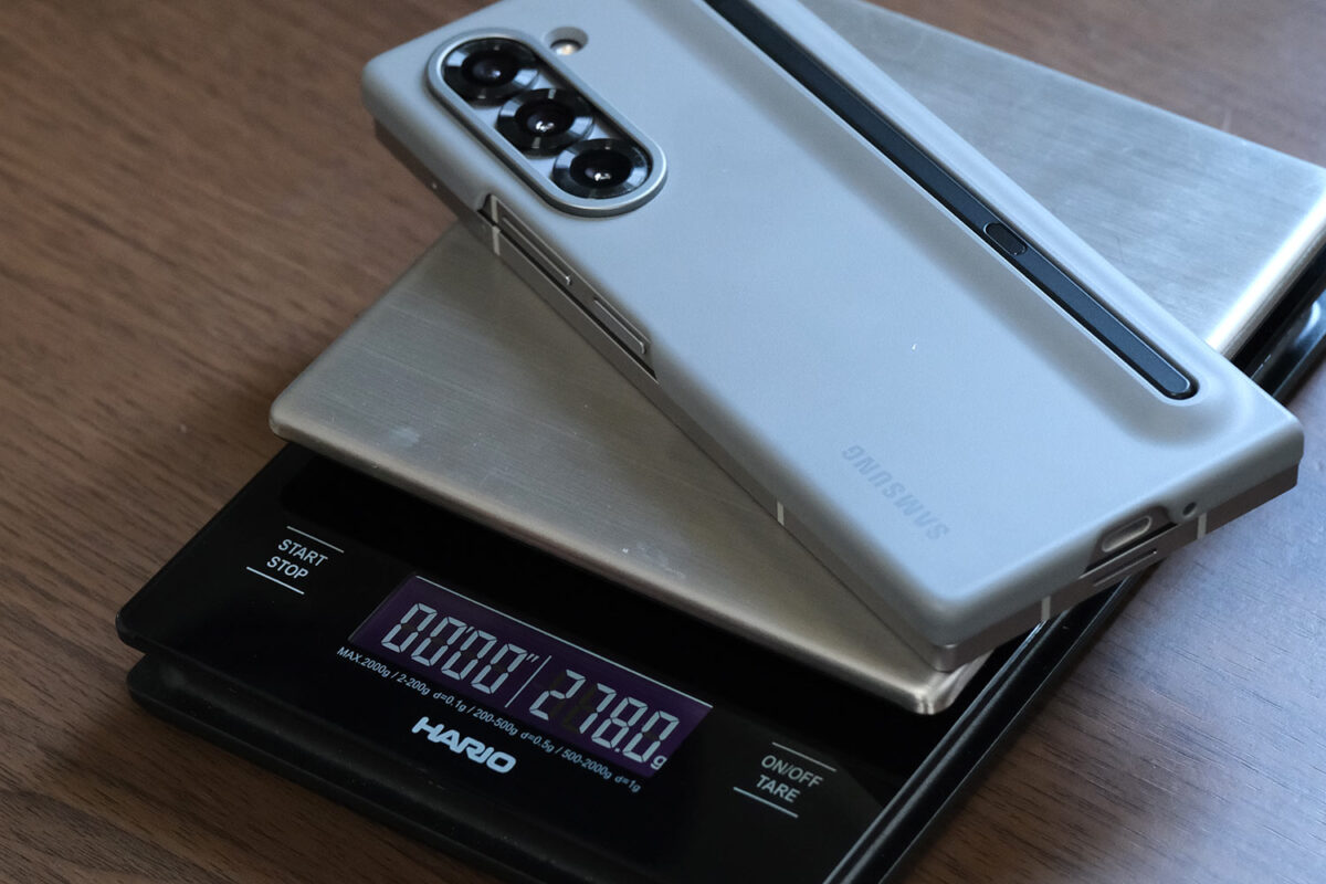 Galaxy Z Fold6 + 純正ケース 重量