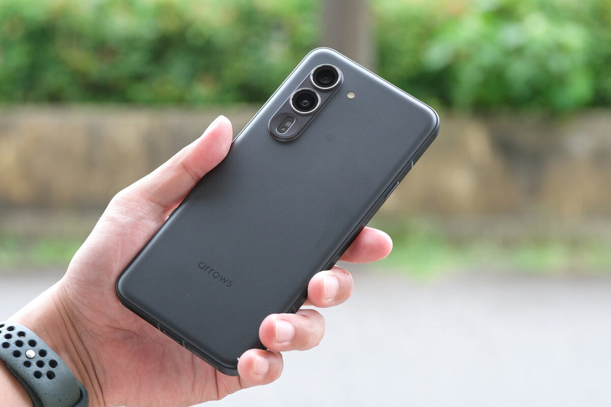 arrows Alpha 背面デザイン