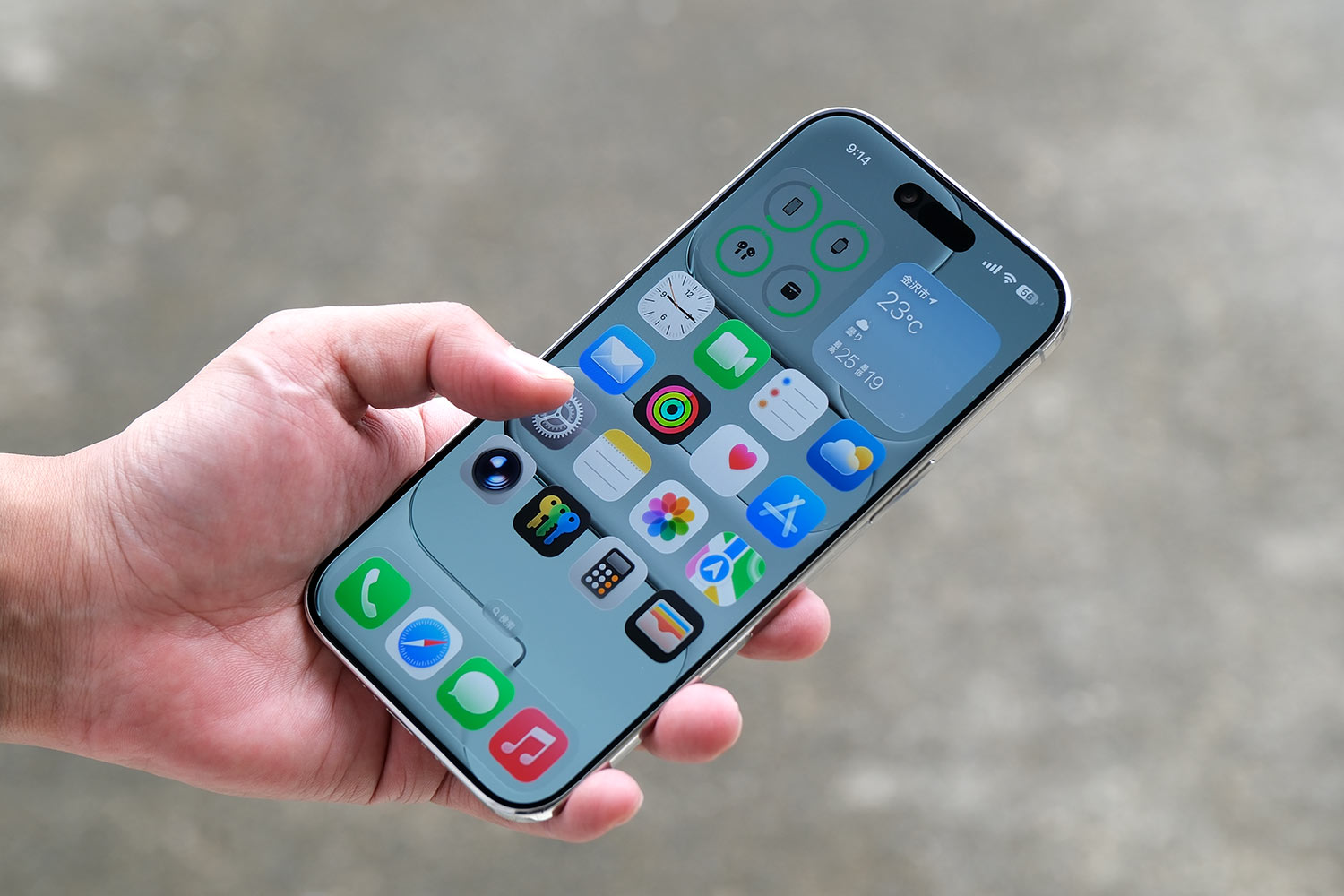 iPhone Air 正面デザイン