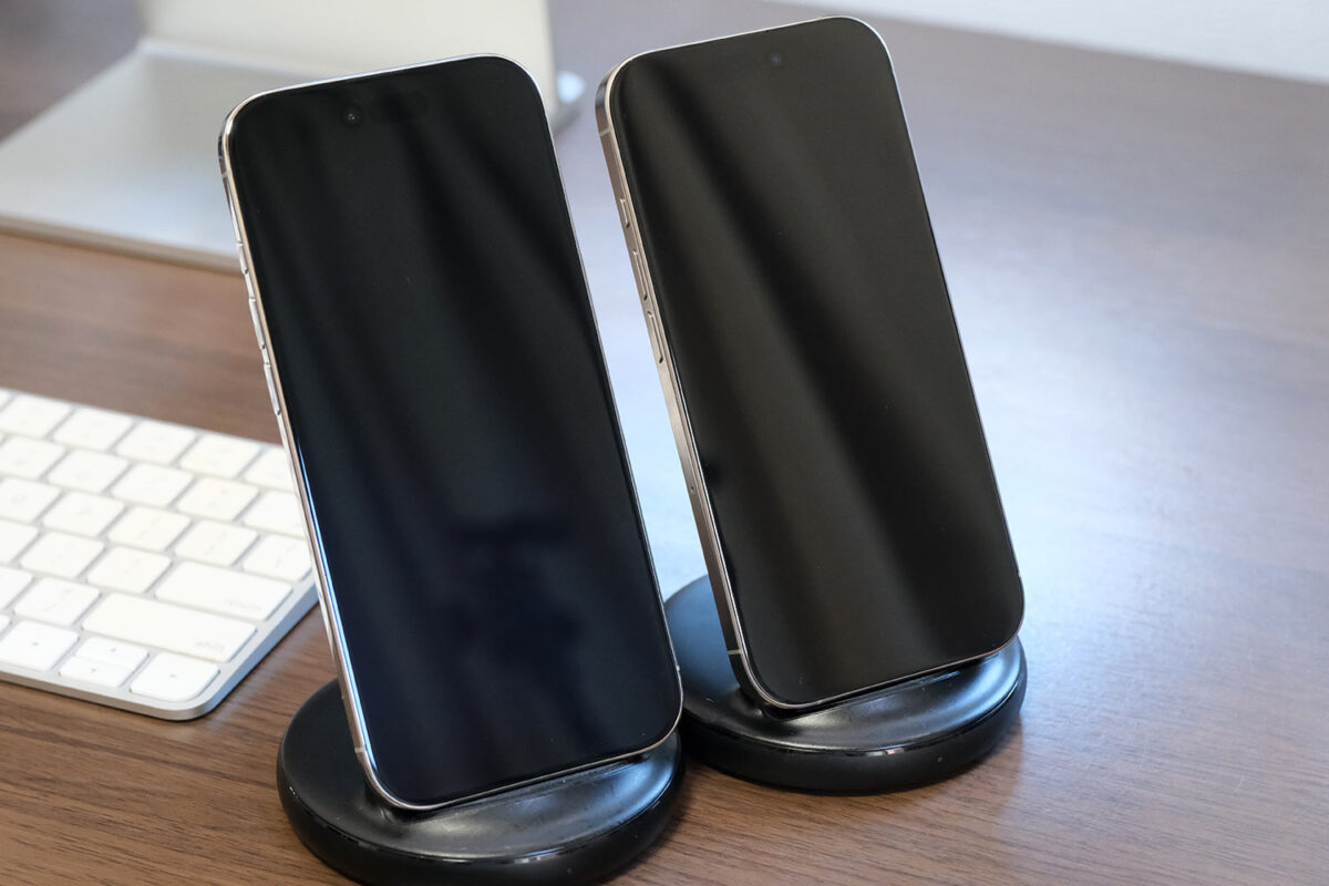 iPhone Air vs 16 Pro パネルの光写り込み比較