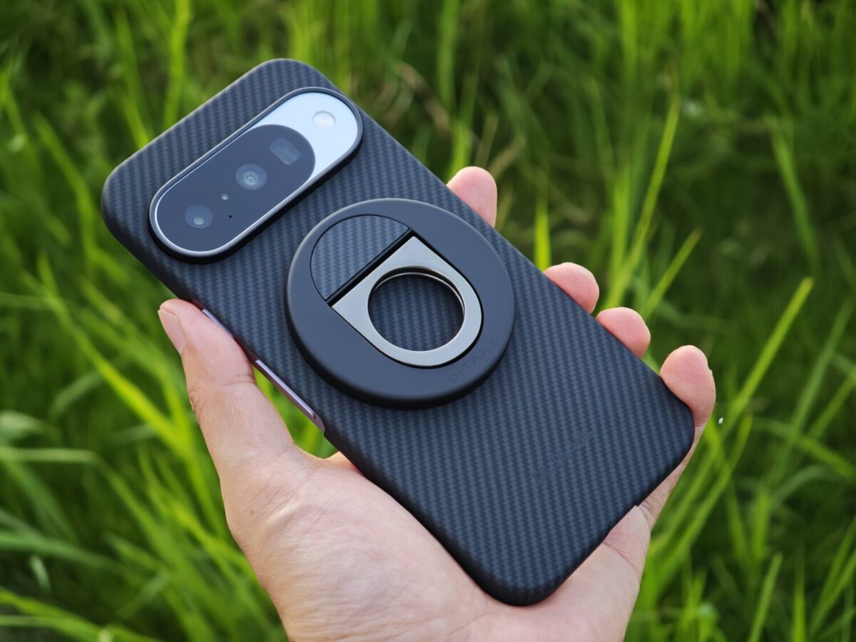 Pixel 10 + PITAKA 軽量ケース