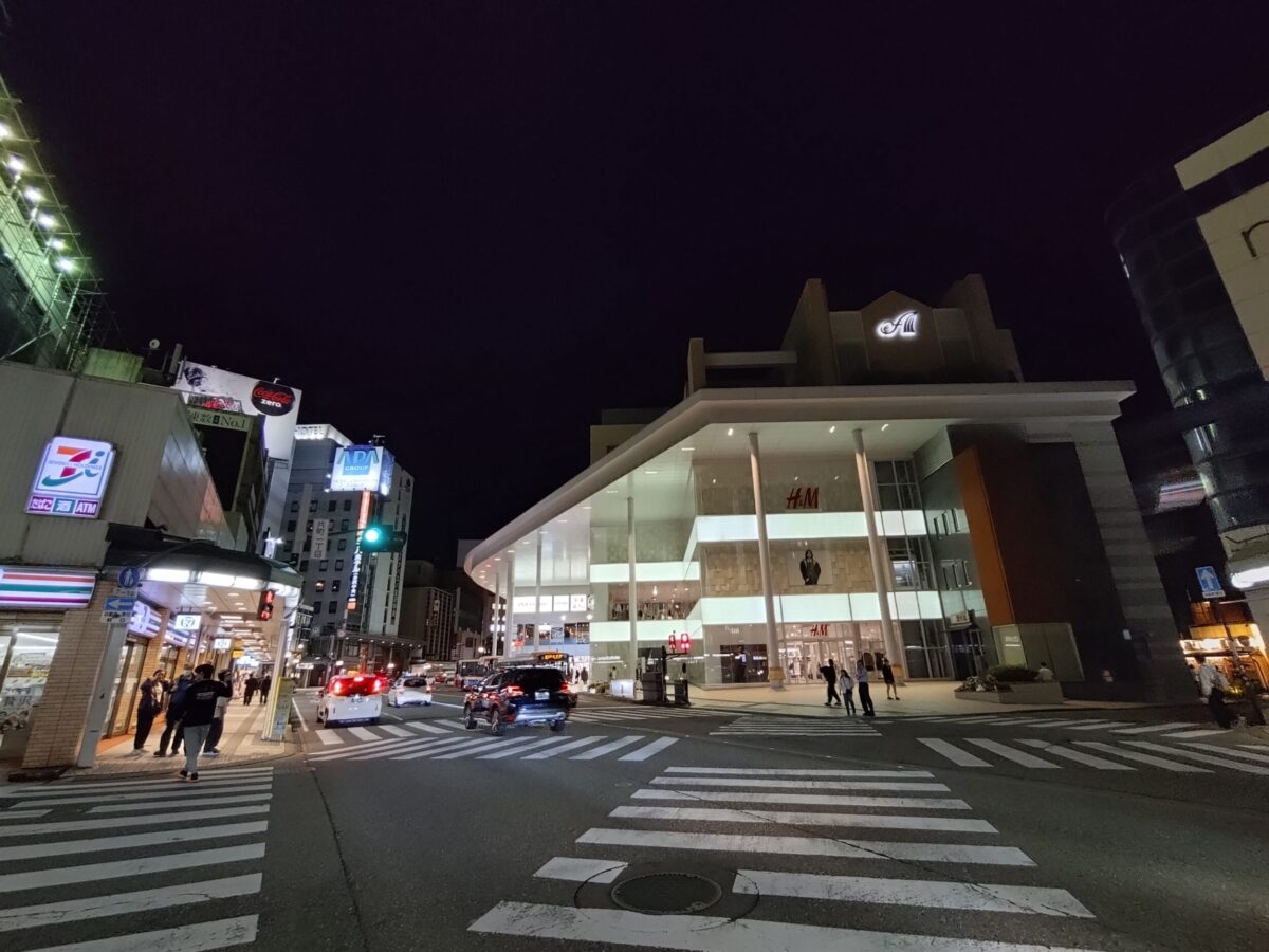 Xperia 10 VI（超広角）夜の街