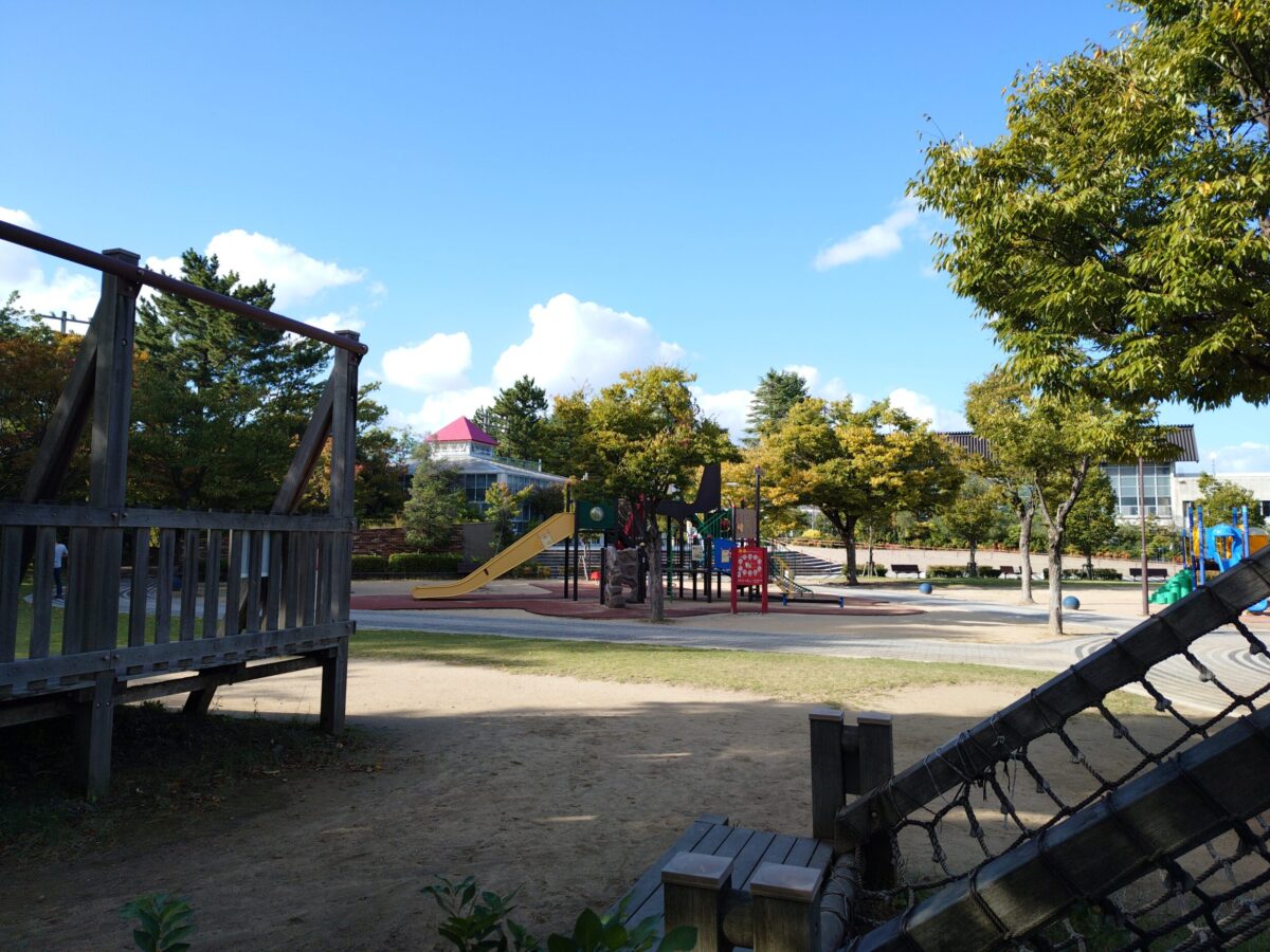 Xperia 10 VII（広角×1）公園