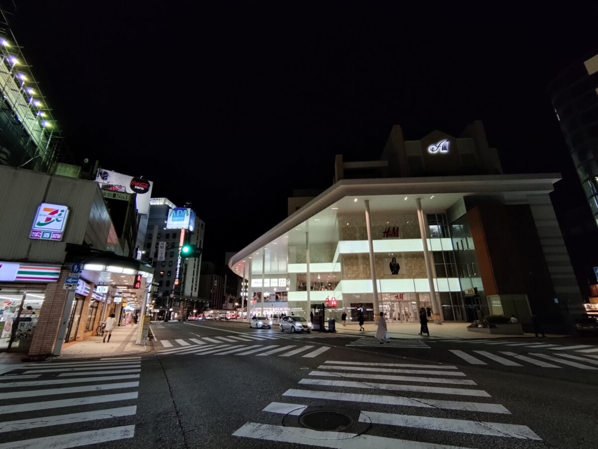 Xperia 10 VII（超広角）夜の街