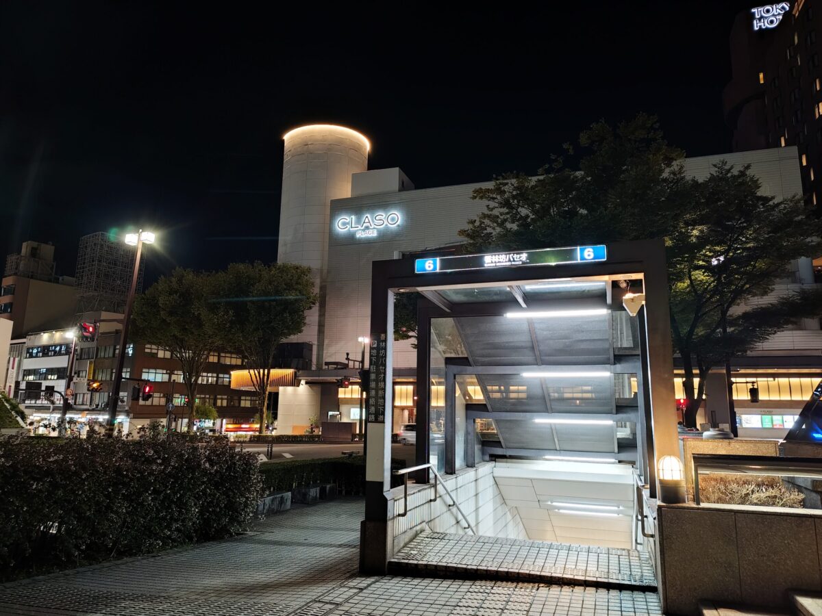 Xperia 10 VII（広角×1）夜の街