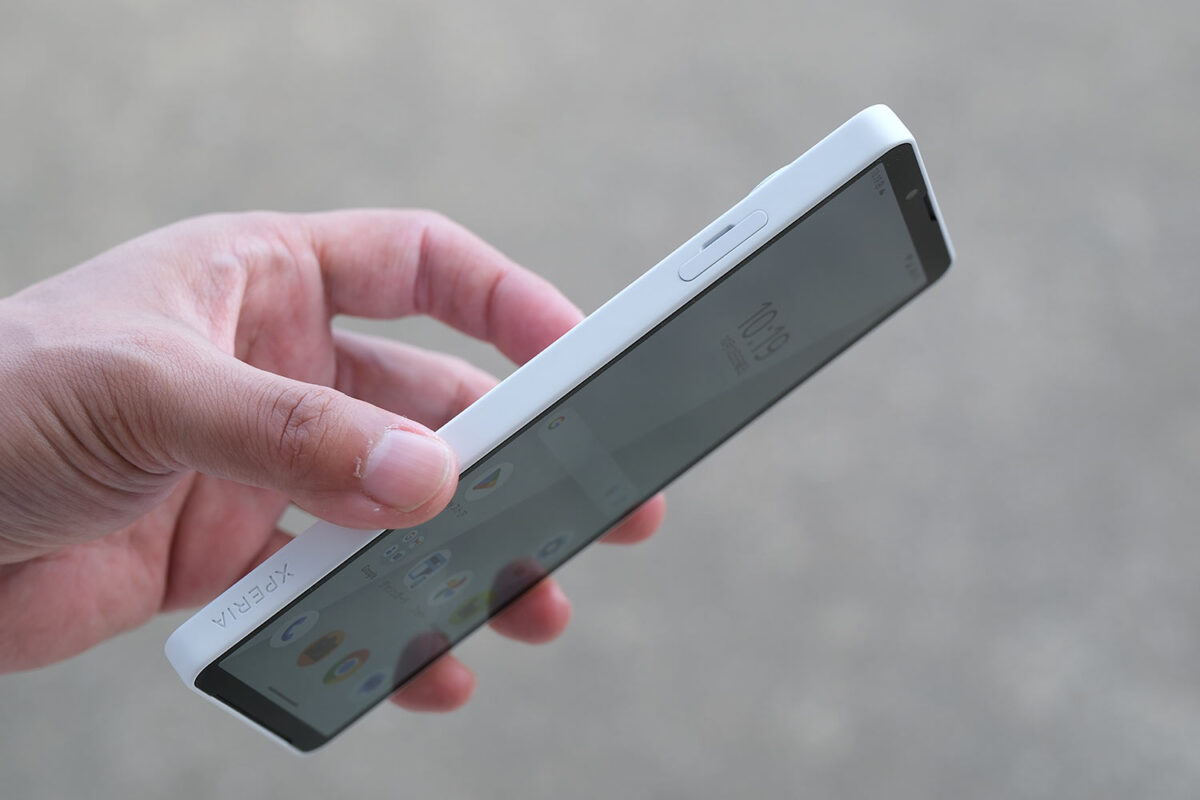 Xperia 10 VII SIMカードスロット
