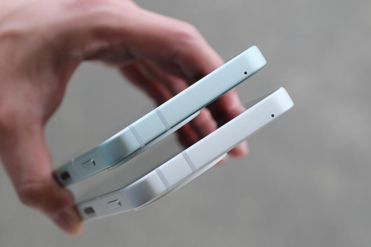 AQUOS sense10 ⇄ sense9 本体上側