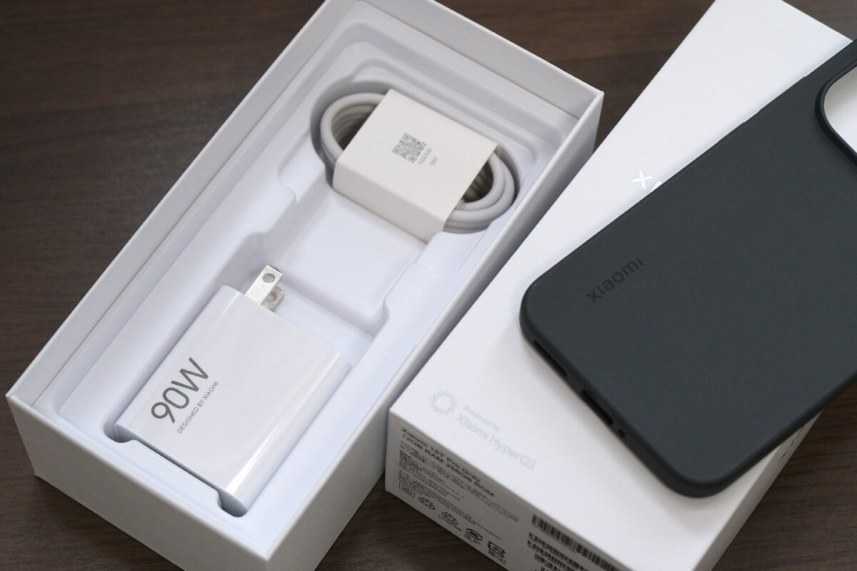 Xiaomi 15T Pro 電源アダプタと充電ケール