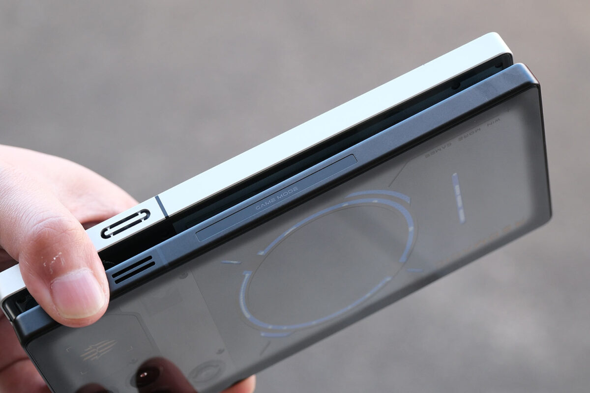 REDMAGIC 11 Pro 操作ボタンの配置