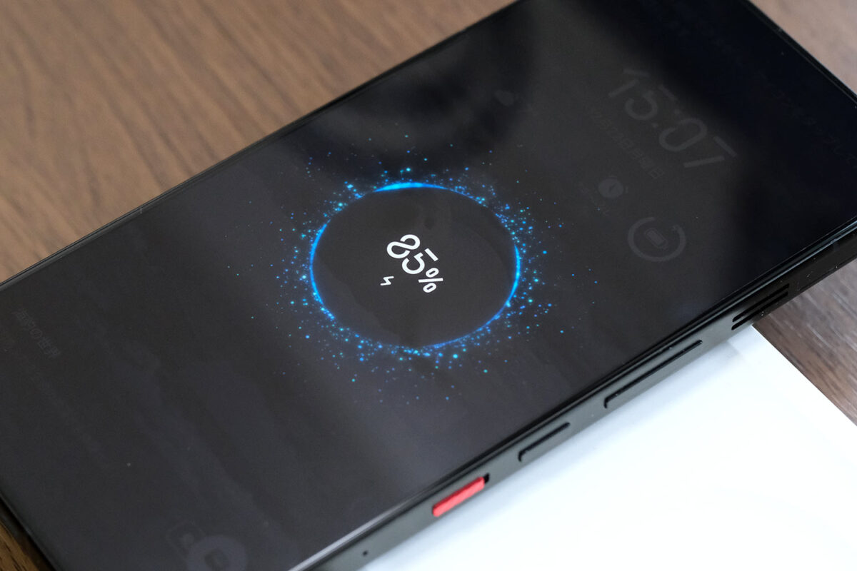 REDMAGIC 11 Pro ワイヤレス充電対応