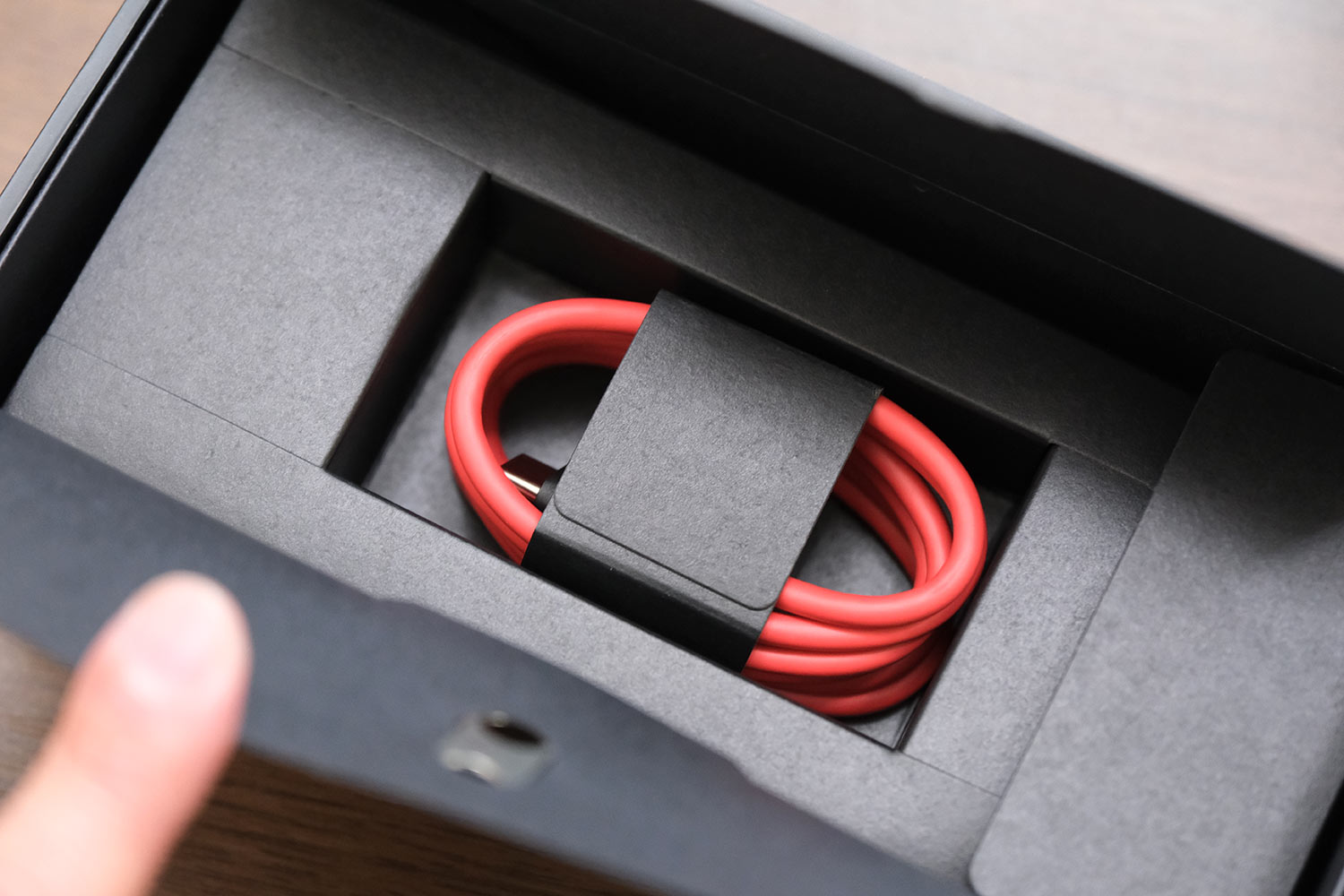 nubia Z70S Ultra 電源ケーブル