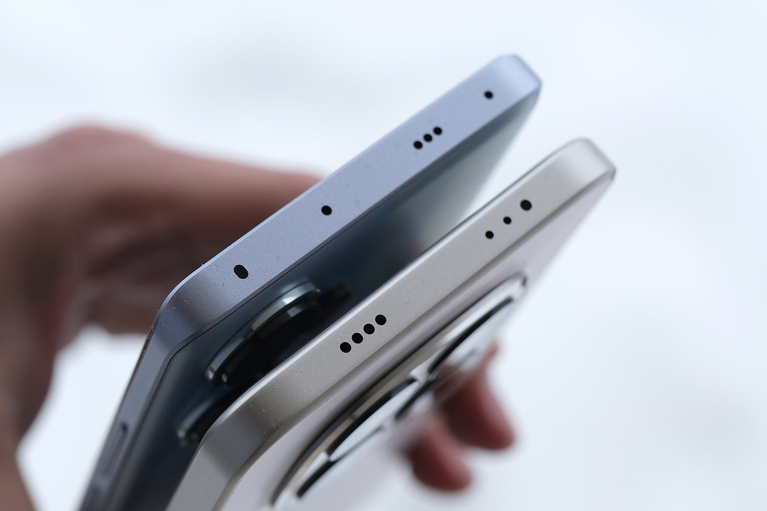 REDMI Note 15 Pro 5G vs REDMI Note 13 Pro+ 5G 本体上側