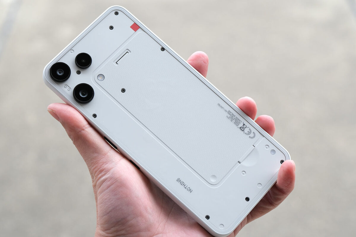 Nothing Phone (3a) Lite 背面
