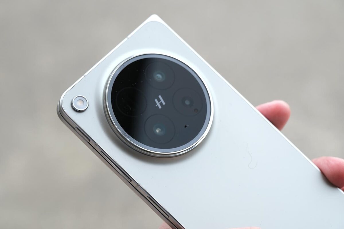 Find N6 + Hasselblad