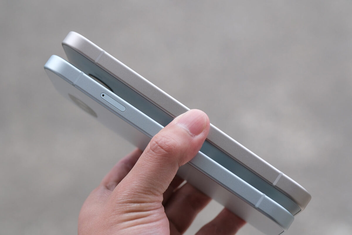 Pixel 10a ↔︎ Pixel 9a 本体左側