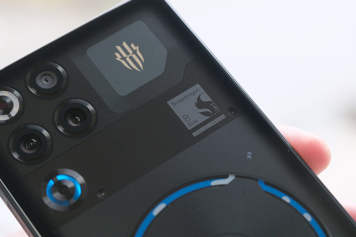 REDMAGIC 11S Pro ディスプレイ