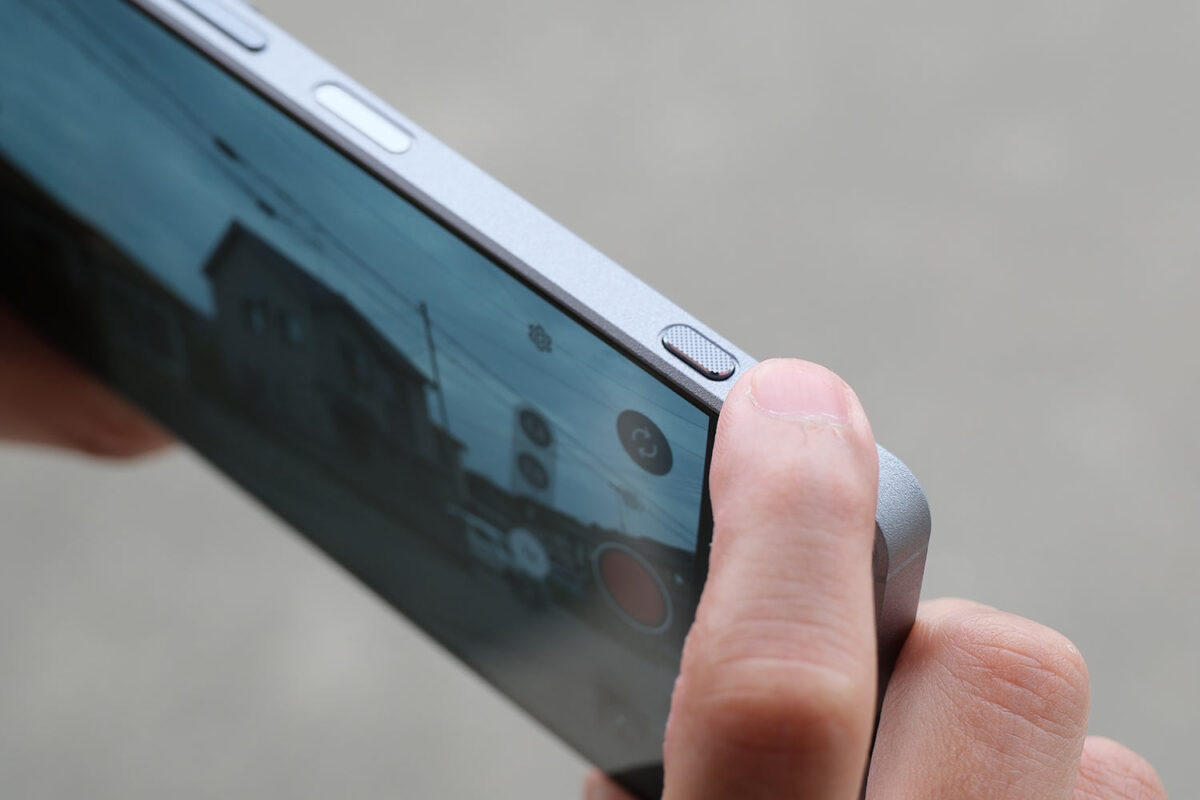 Xperia 1 VIII カメラのシャッターボタン