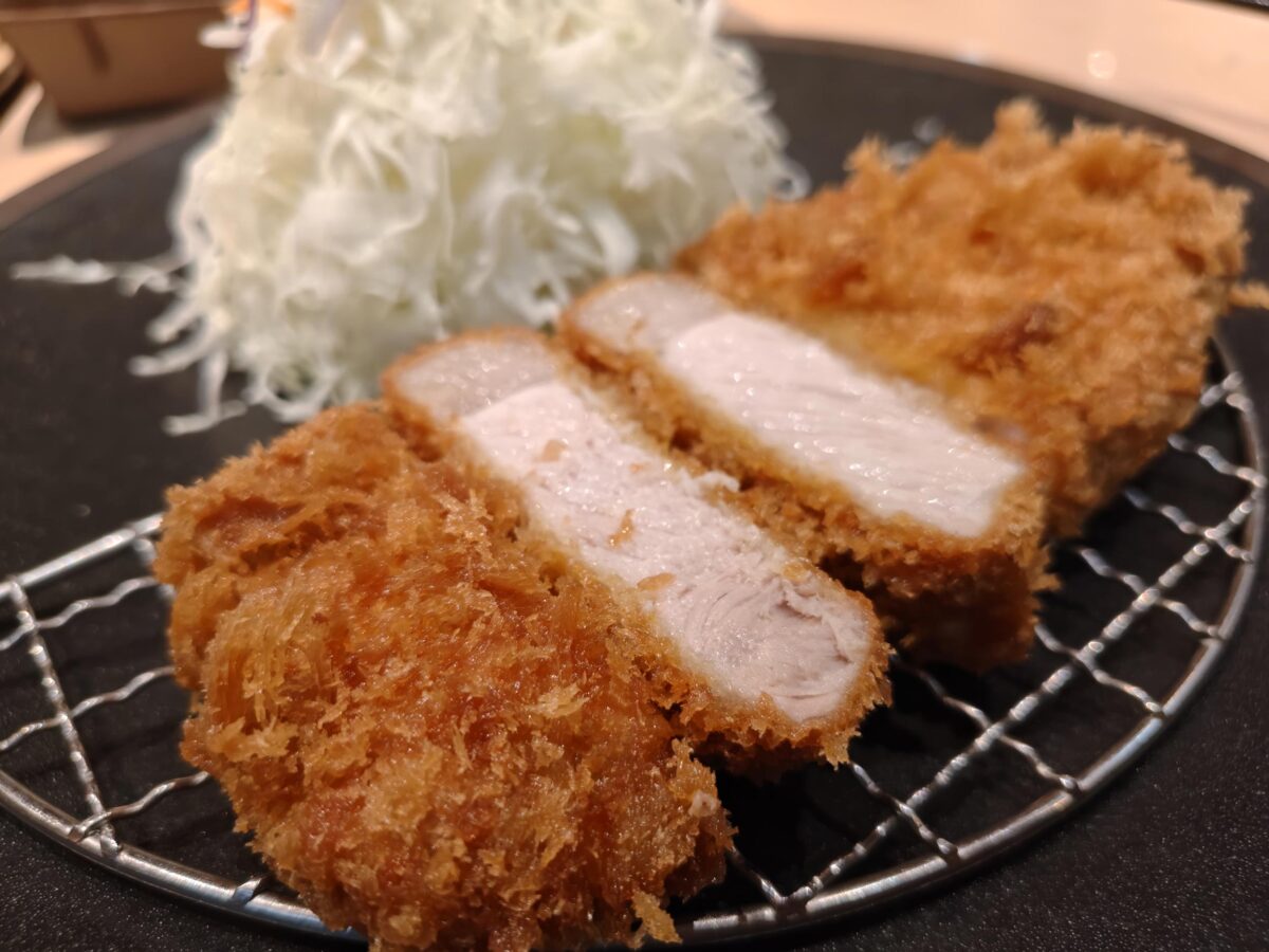 AQUOS R11 作例 とんかつ