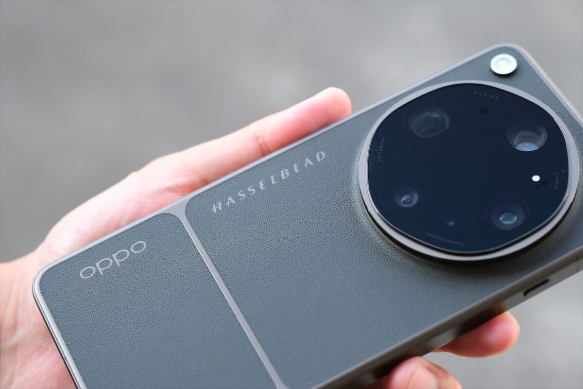 OPPO Find X9 Ultra 背面 レザー調