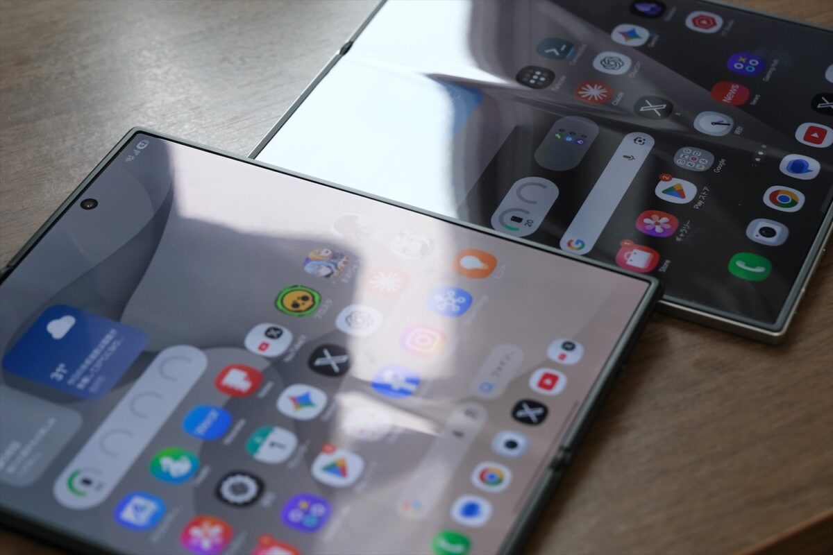 Galaxy Z Fold8 Ultra Galaxy Z Fold7 画面 映り込み 比較