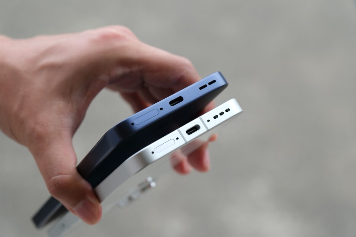 OPPO Reno16 5G 下側面 USB Type-C