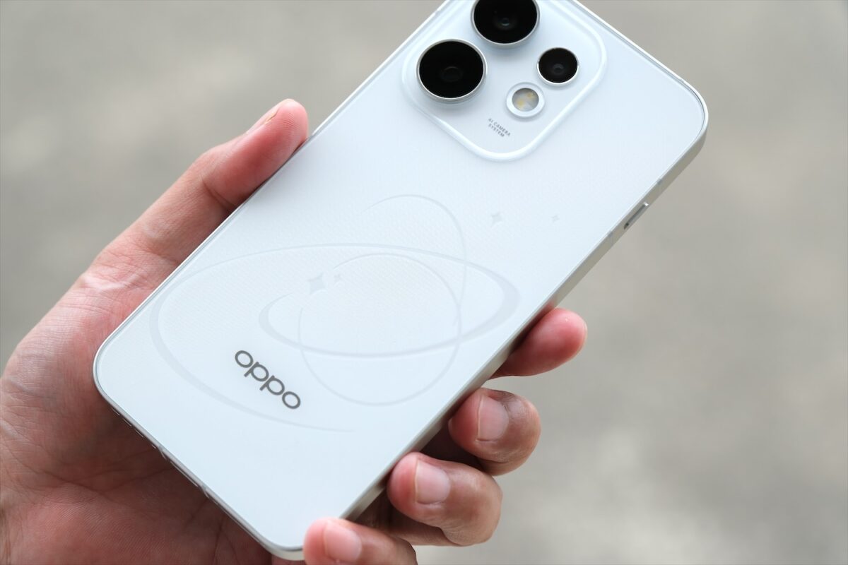 OPPO Reno16 5G 背面