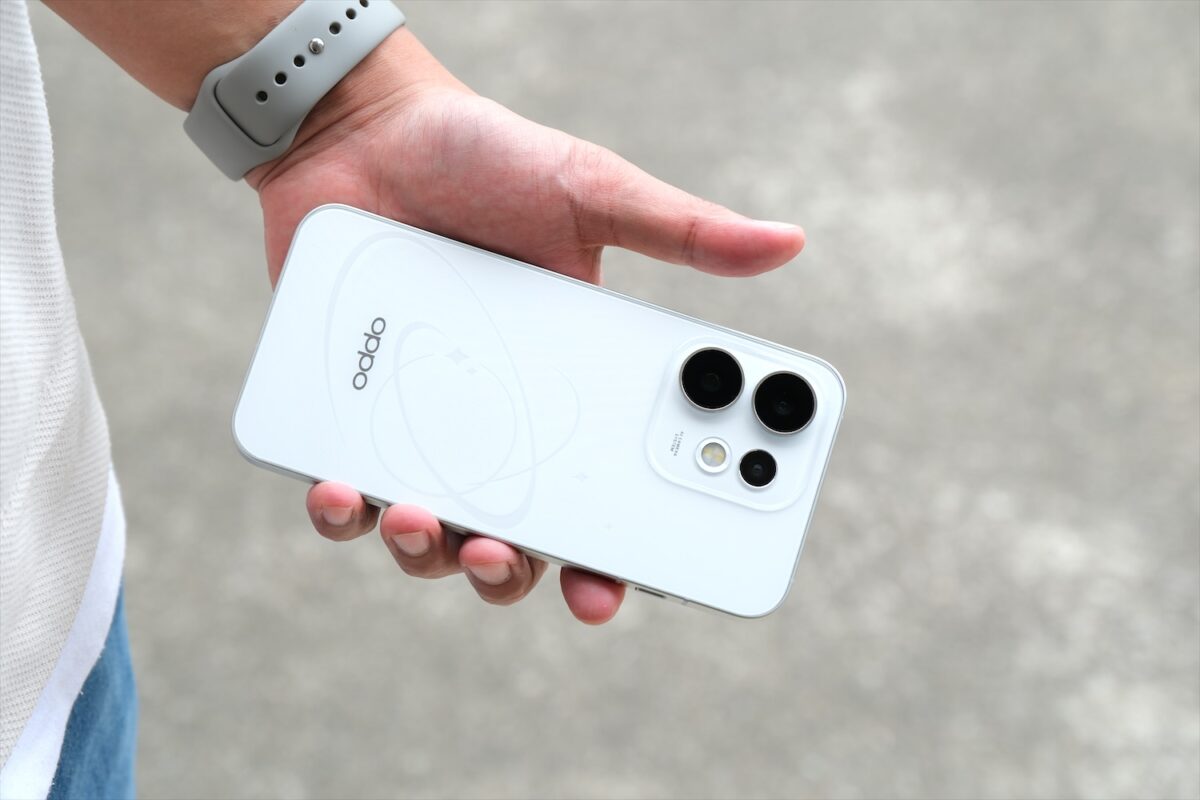 OPPO Reno16 5G 本体デザイン