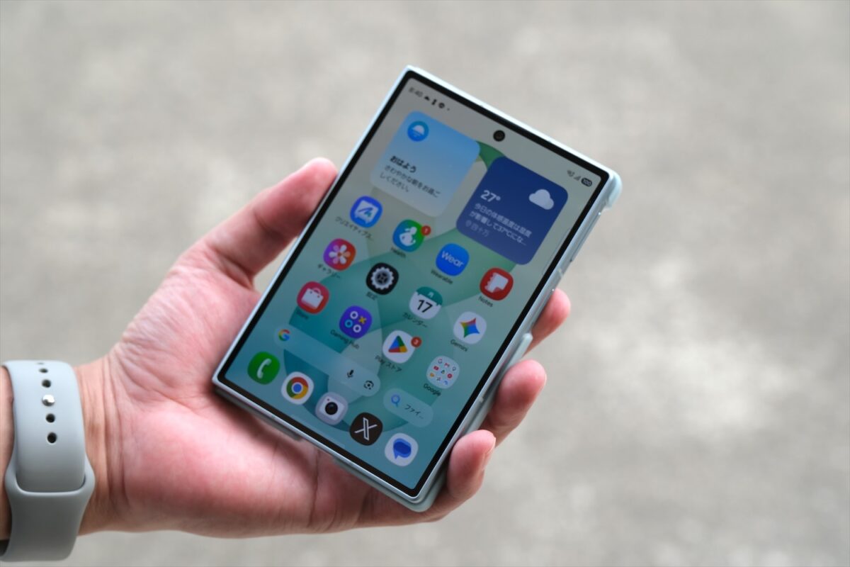 Galaxy Z Fold8 カバーディスプレイ 手持ち