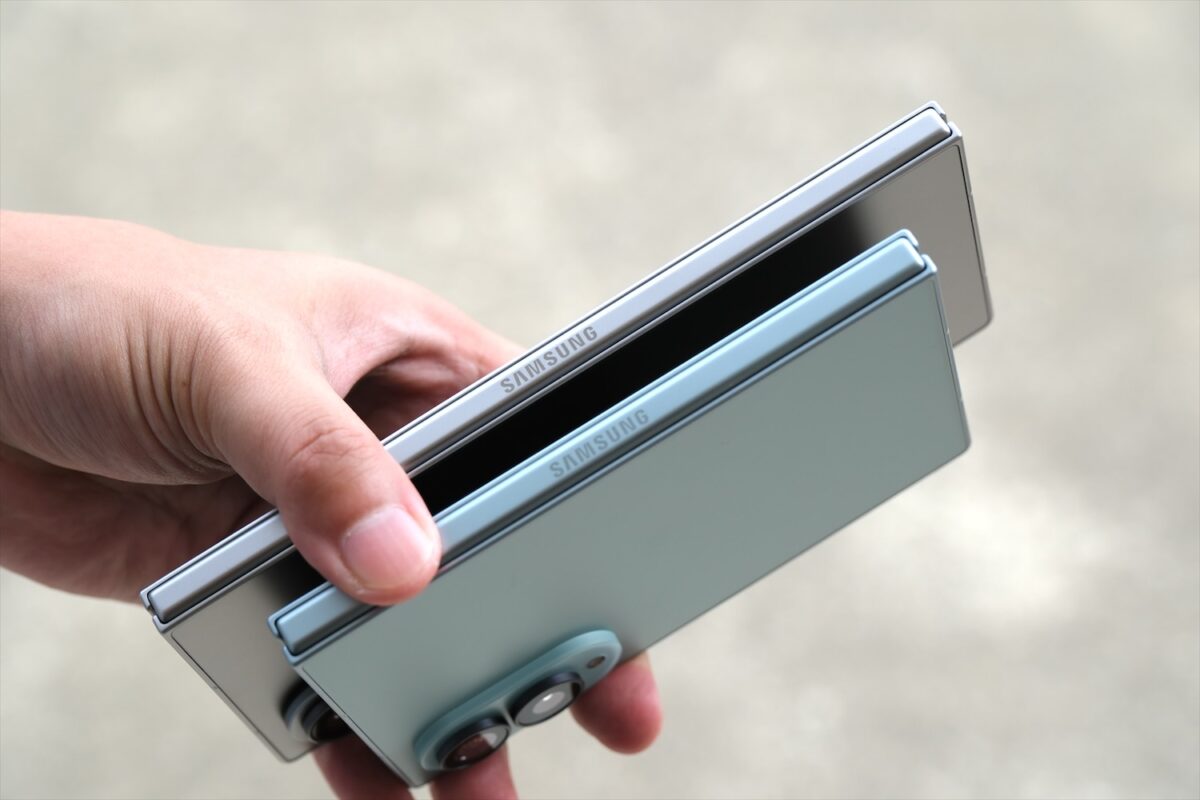 Galaxy Z Fold8 Galaxy Z Fold7 ヒンジ部分