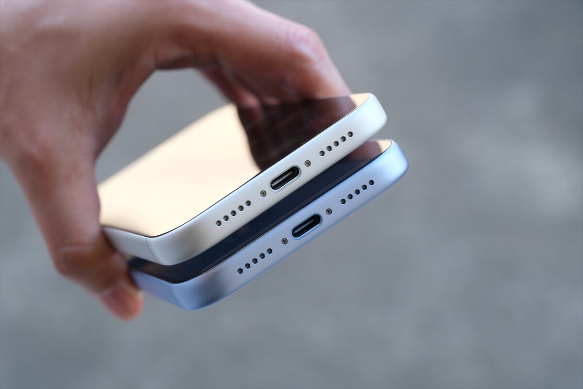 iPhone 18 Pro 下側面
