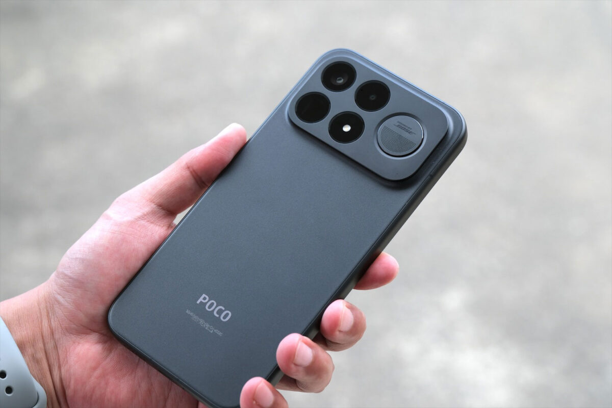 POCO F9 Ultra マットな背面パネル