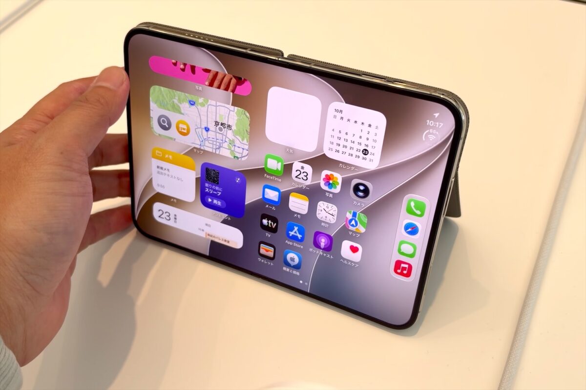 スタンド付きiPhone Duo フォリオ スタンド