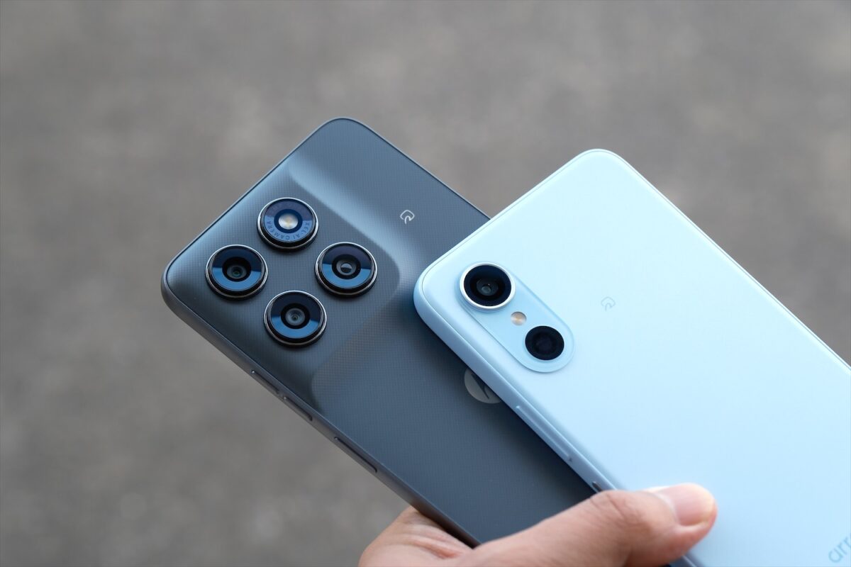 moto g37 arrows We3 本体