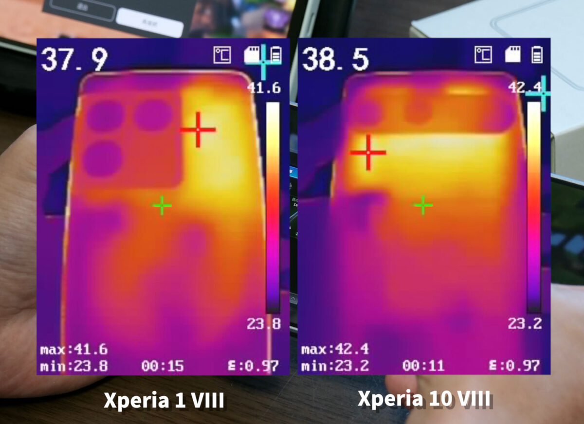Xperia 1 VIII Xperia 10 VIII 端末発熱 背面 比較