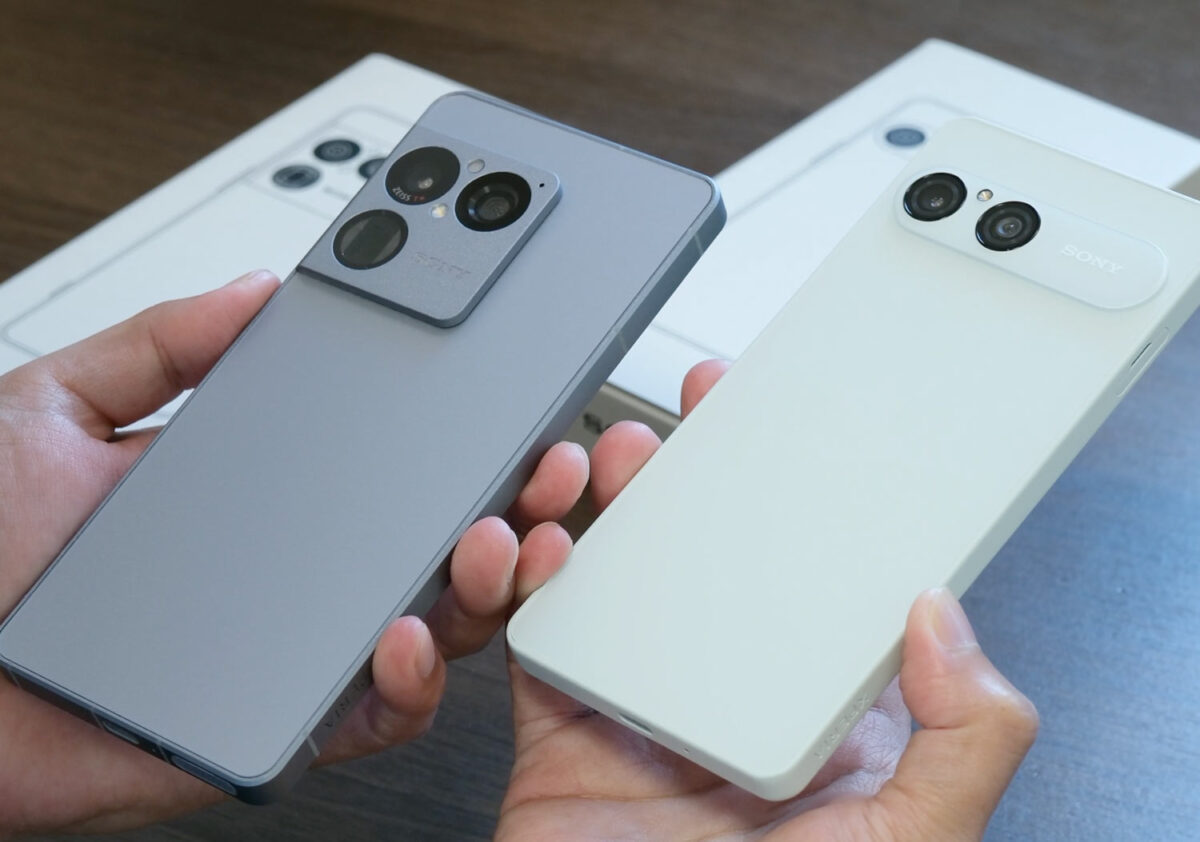 Xperia 1 VIII Xperia 10 VIII 背面 比較